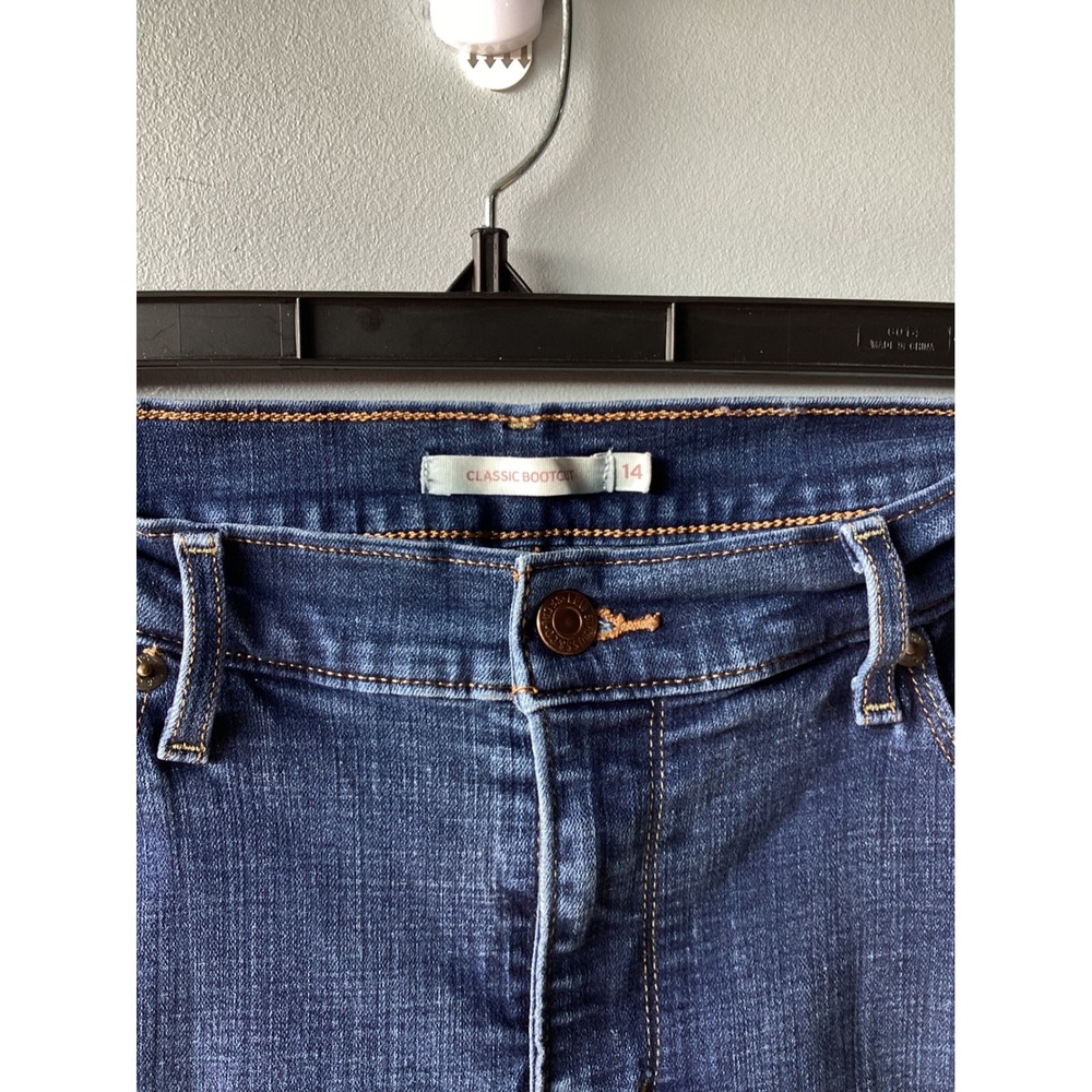 Levis Classic Bootcut Jeans Womens 14 Medium Wash Blue Denim Mid Rise Pants - Picture 5 of 7